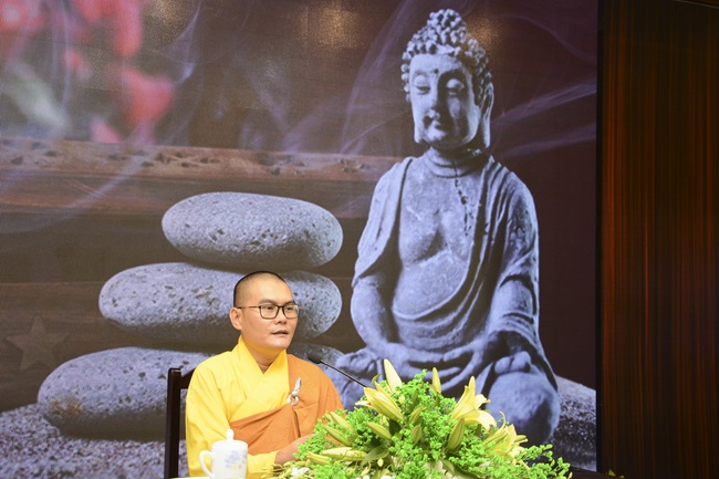 “HOW TO TAKE THE RIGHT PRAYING IN BUDDHISM” Dharma Talk in the 89th Seven-Day Retreat